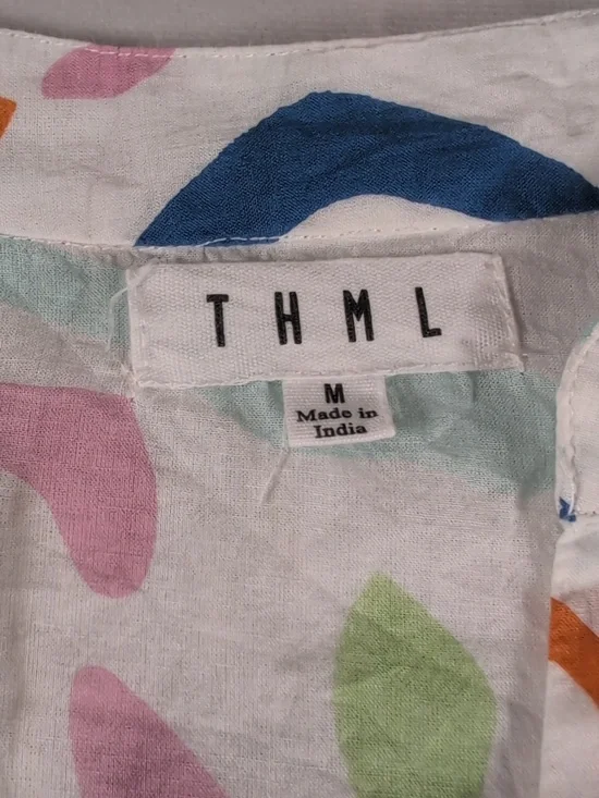 Anthropologie THML Abstract Cotton V-Neck Top with Flutter Sleeves Size Med - Picture 3 of 8